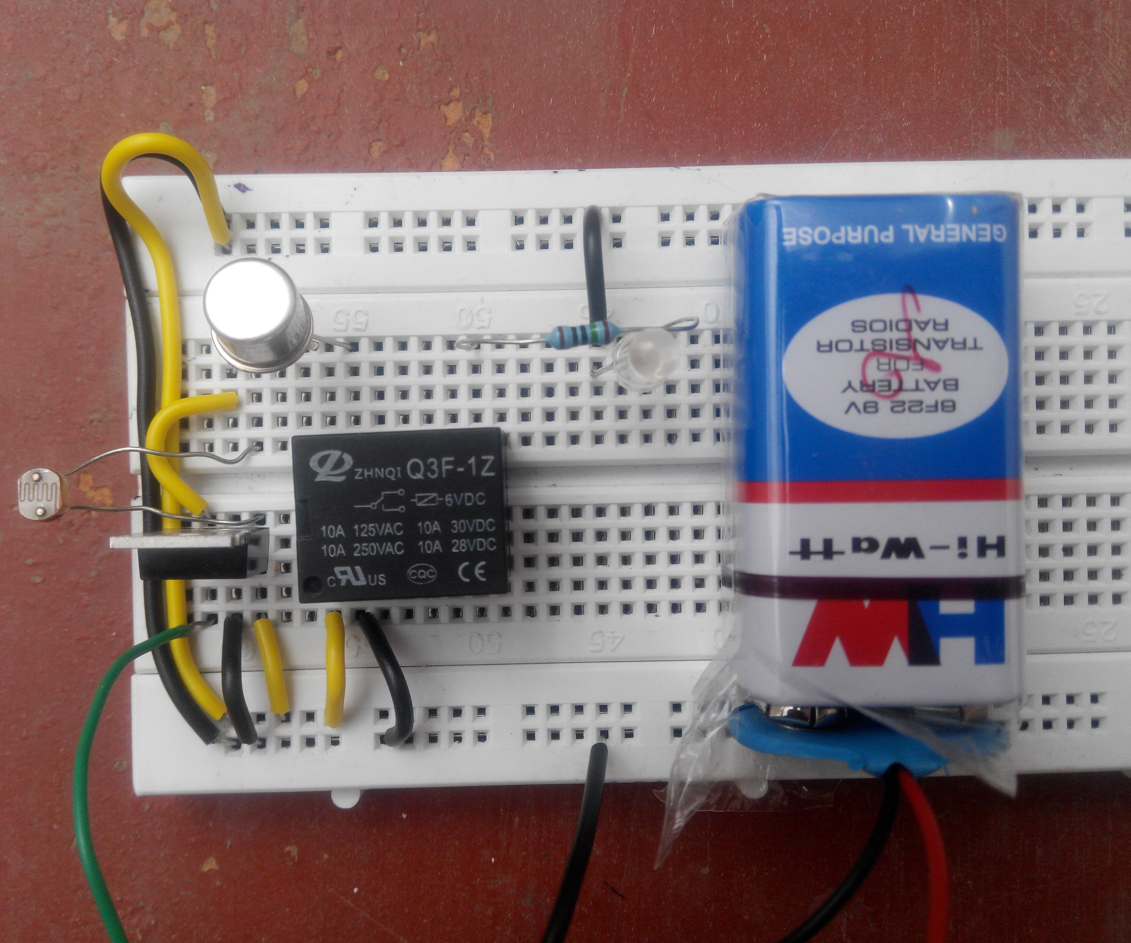 SIMPLE SUNLIGHT SENSOR