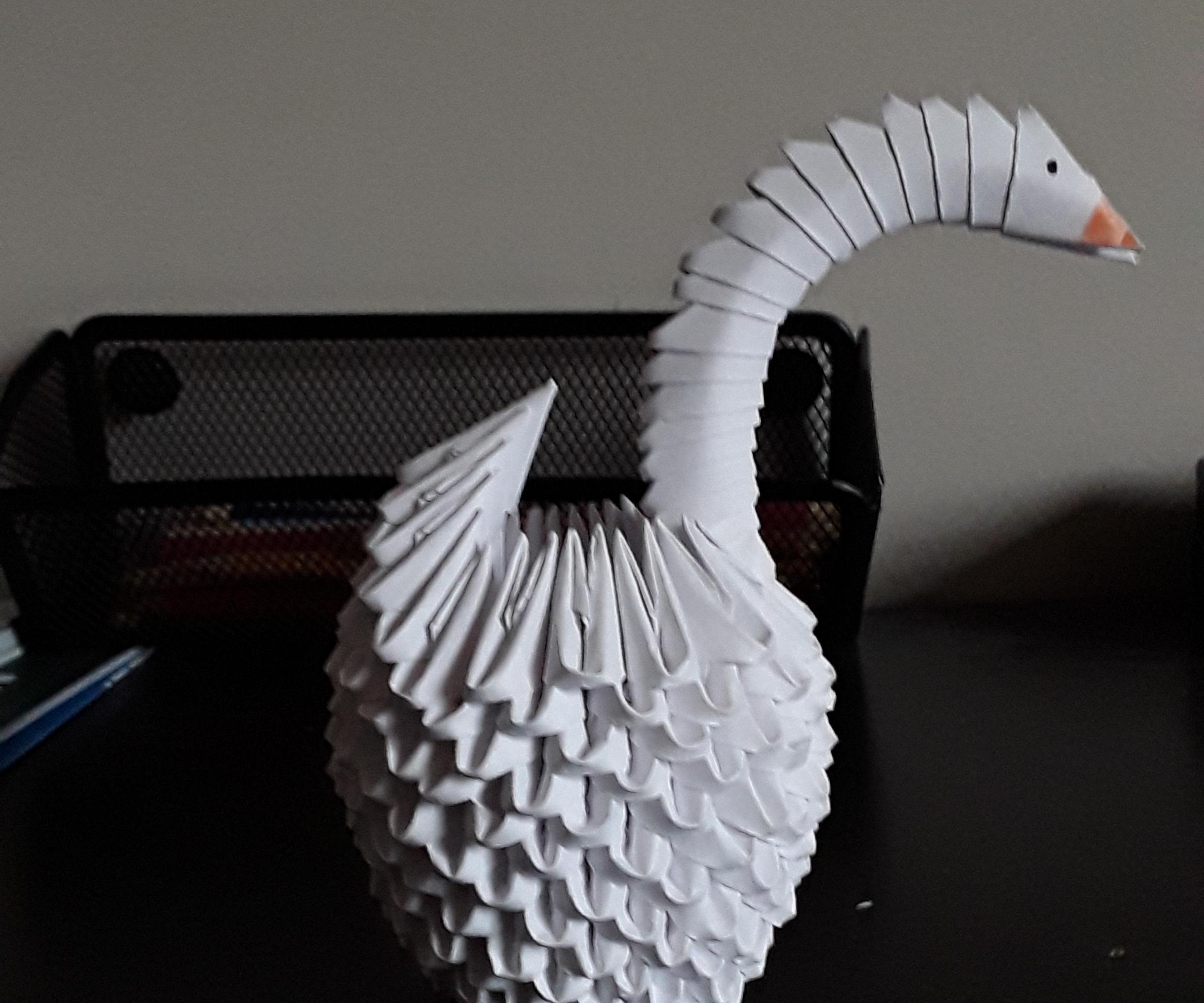 Advanced Paper Swan
