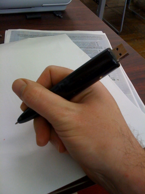 Ergonomic Pen with USB Flash Drive!