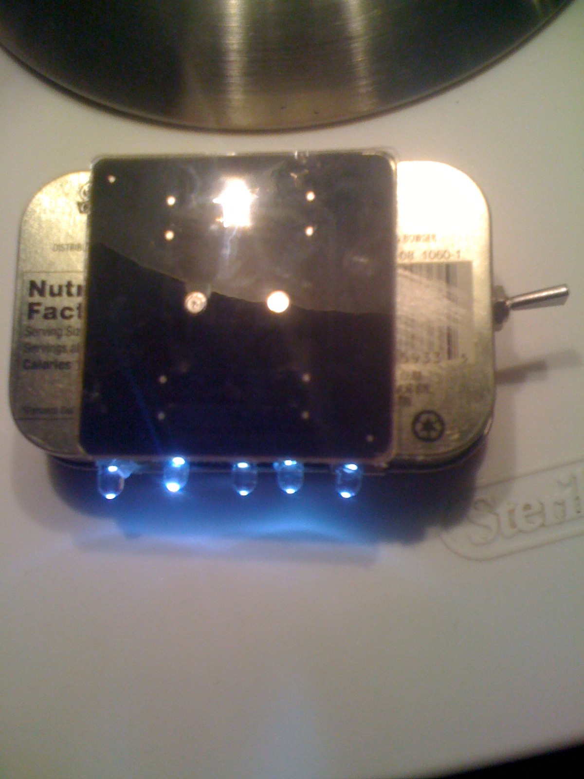 How to make a magnetic mountable solar minty light (solar powered flashlight )
