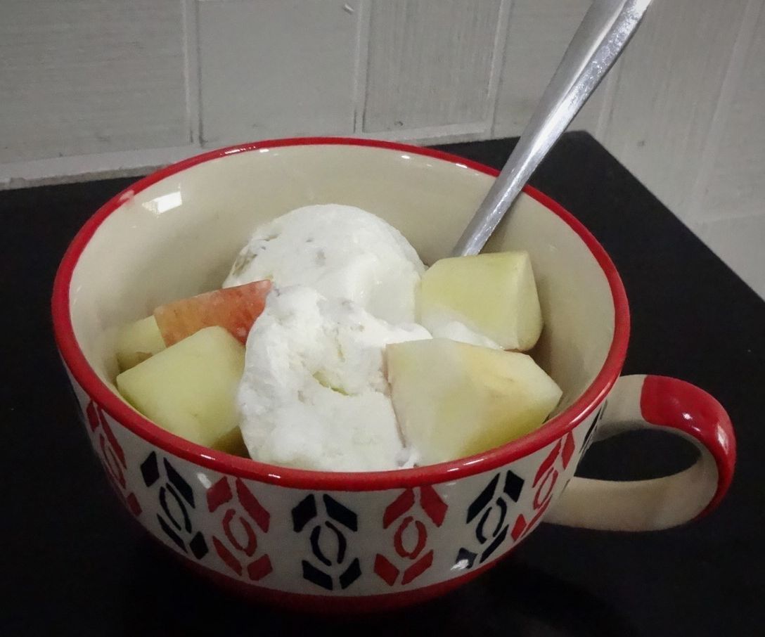 Mouthwatering Apple Icecream Desert in 6 Easy Steps!!!