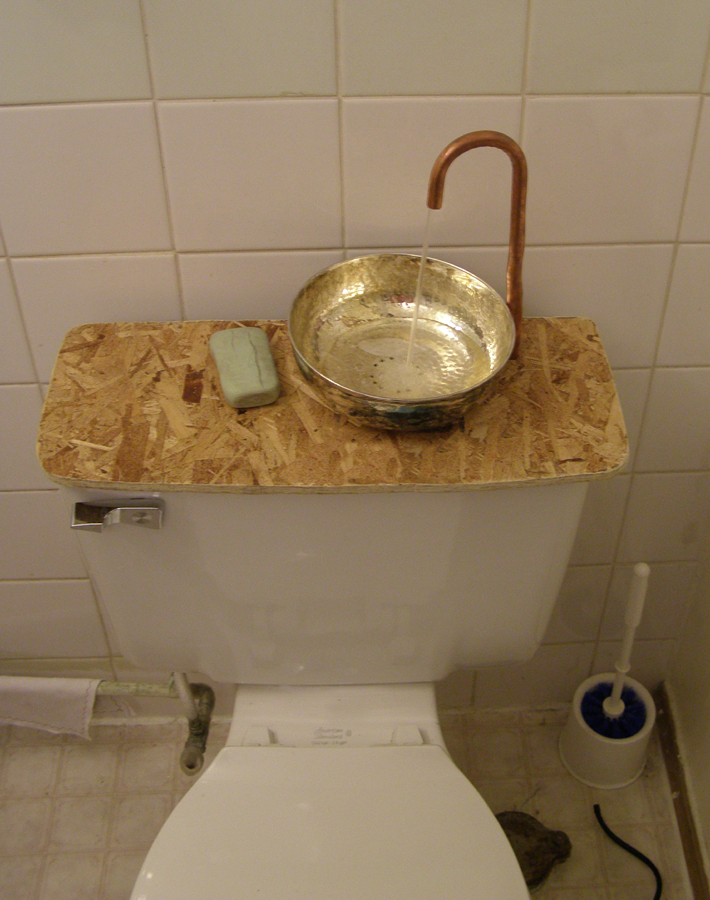 Hack a Toilet for Free Water.