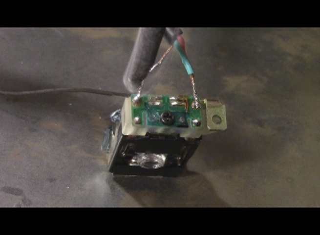 Make a Headphone Speaker From a CD Laser Lens