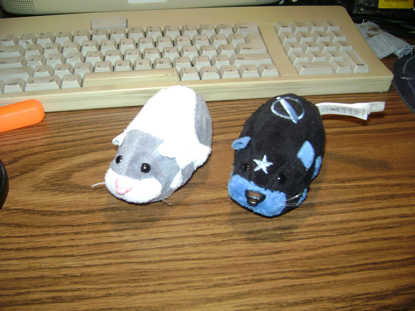 Evil Zhu Zhu Pet