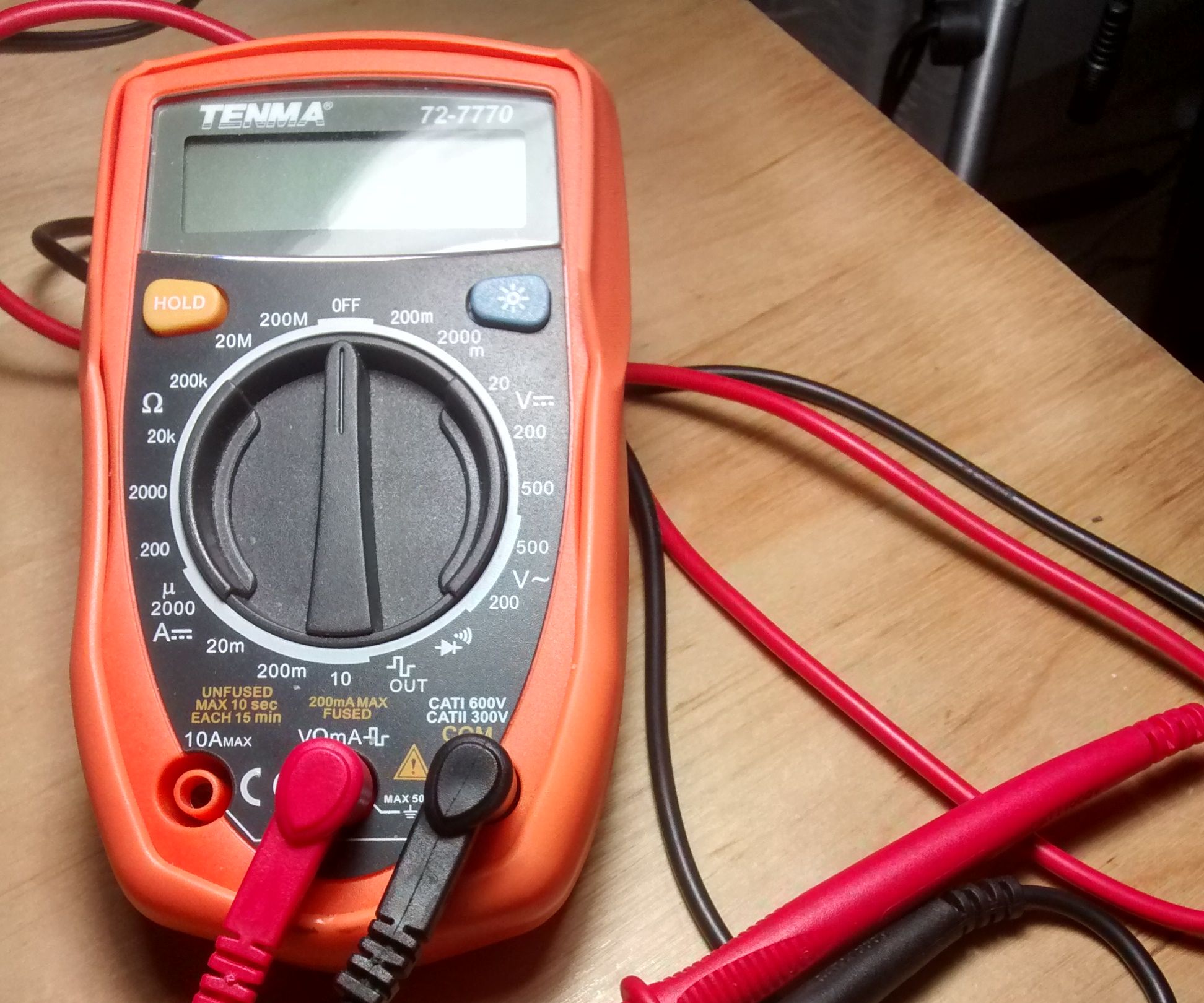 Measure Voltage of Phone Charger using a Simple Basic Digital Multimeter