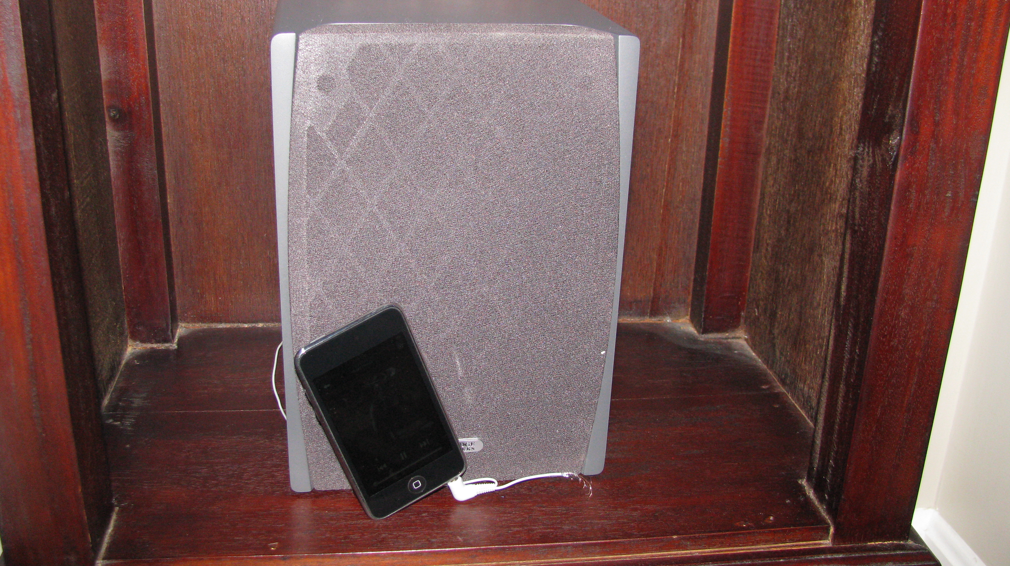 simple ipod speakers