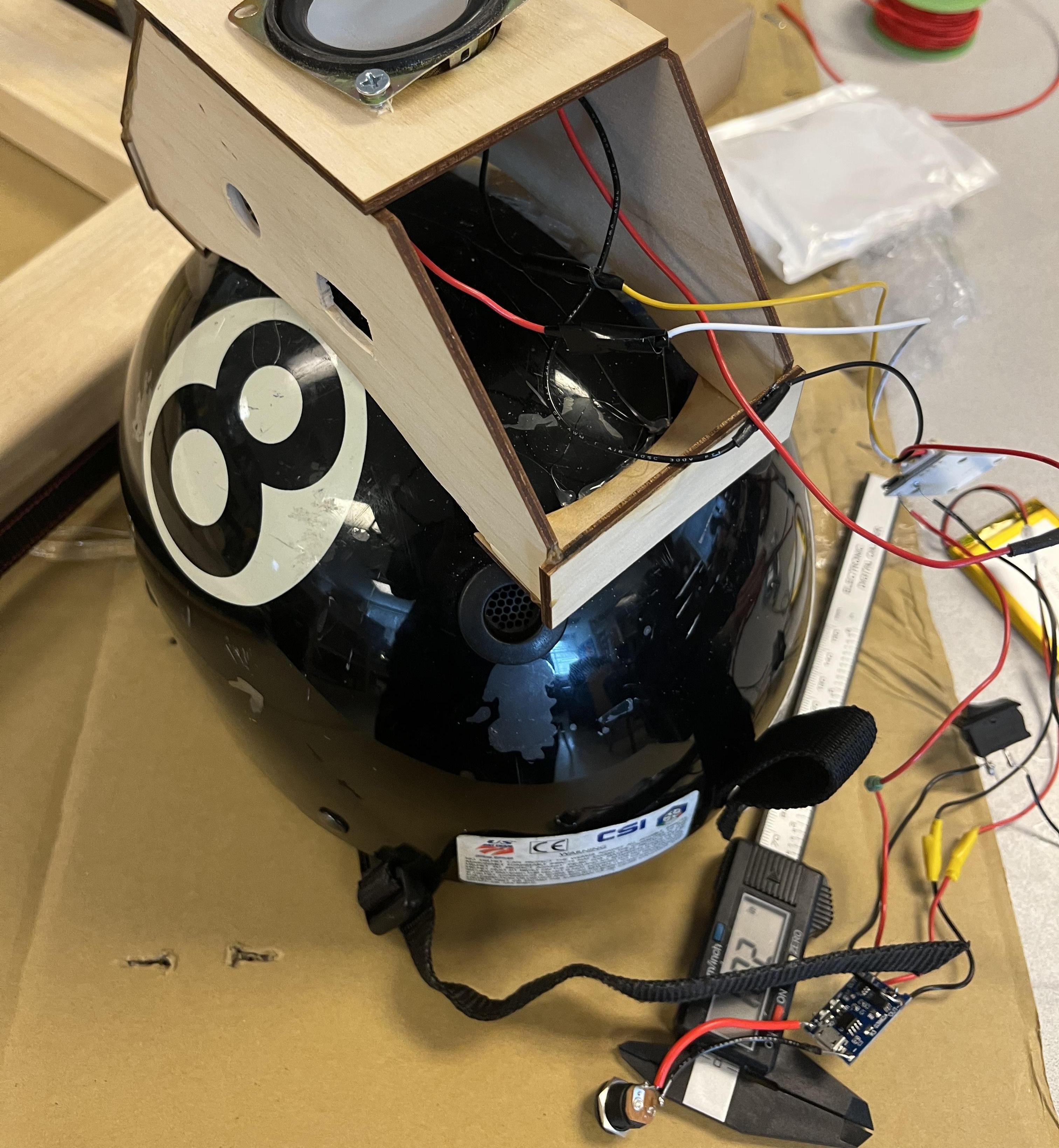 Portable Speaker Mohawk Helmet
