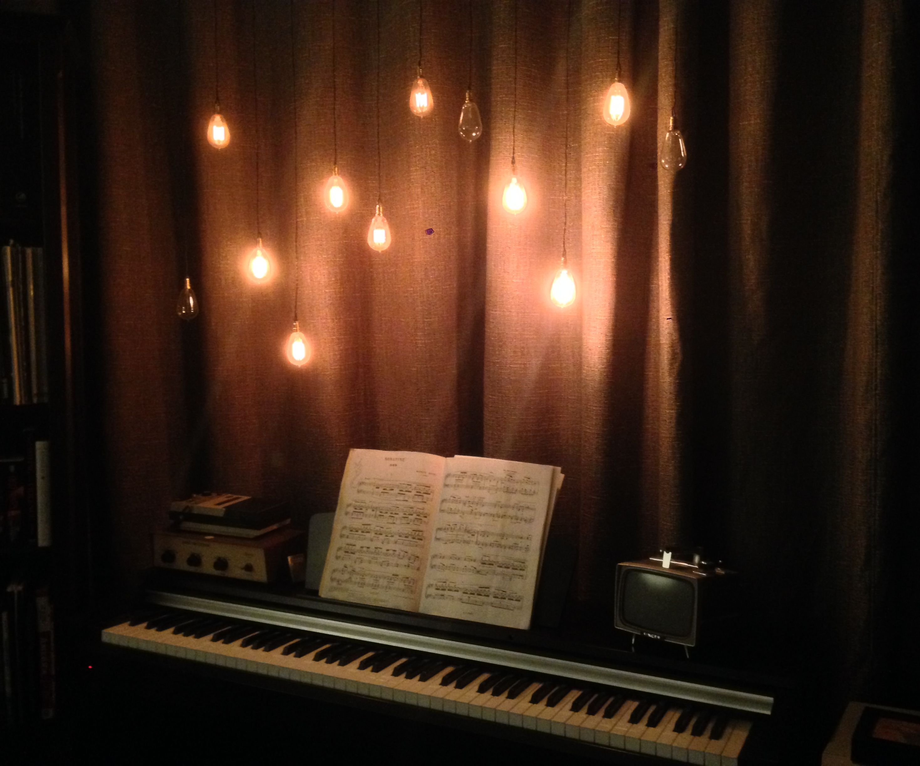 MIDI Piano Lighting