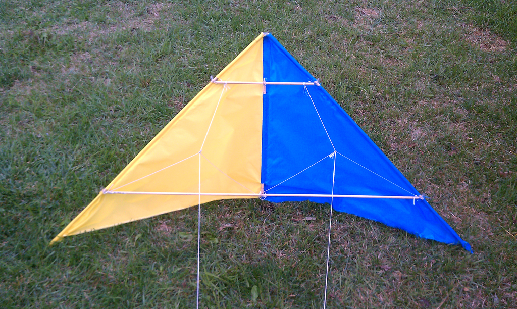 Fabric stunt kite from scratch.. With no sewing!