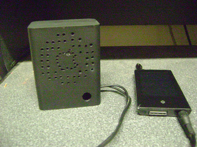 Stereo sound-box sub-woofer speaker (first version) for mp3 and iPod
