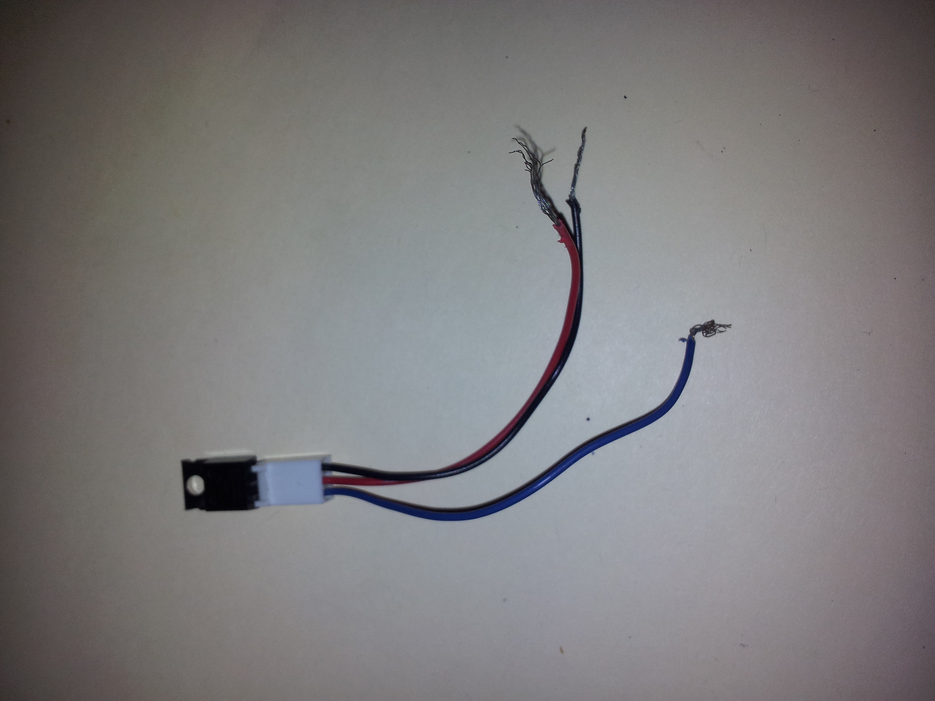Convert a CPU Fan cable into a transistor socket.
