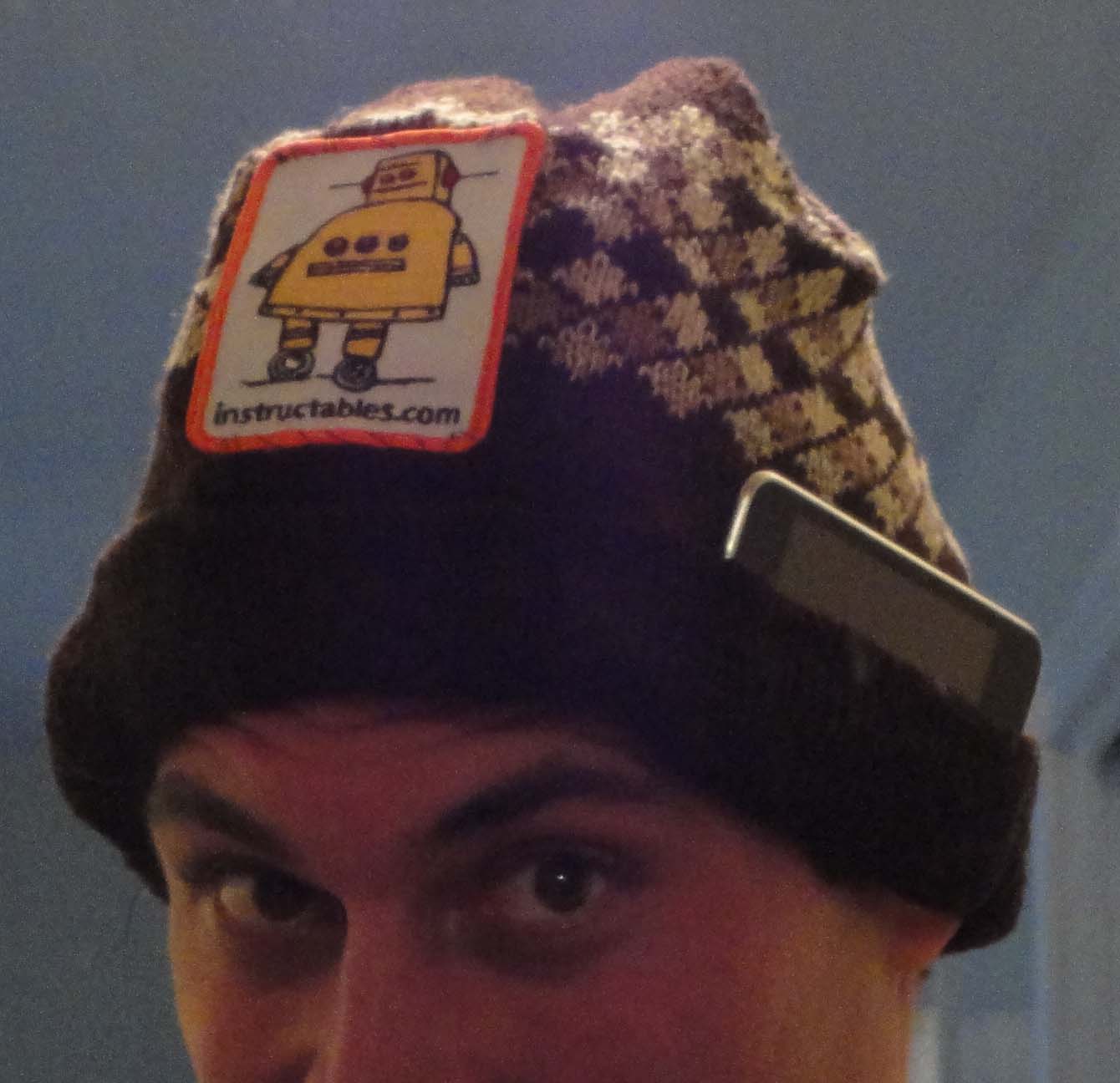Portable Party Toque with Built in Amplifier and Visualization LED