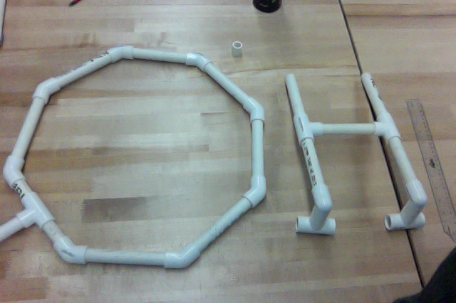 How to make the letters "H" and "Q" out of PVC