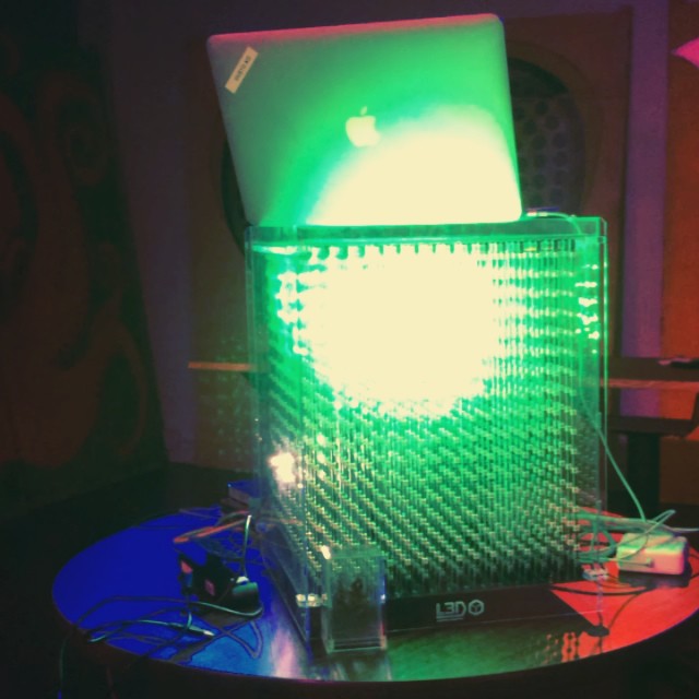 L3D Cube, first night at the club - setting up (launching on Kickstarter MONDAY MONDAY MONDAY : www.L3DCube.com ) #l3dcube #ledcube #3dmusic #volumetric #kickstarter