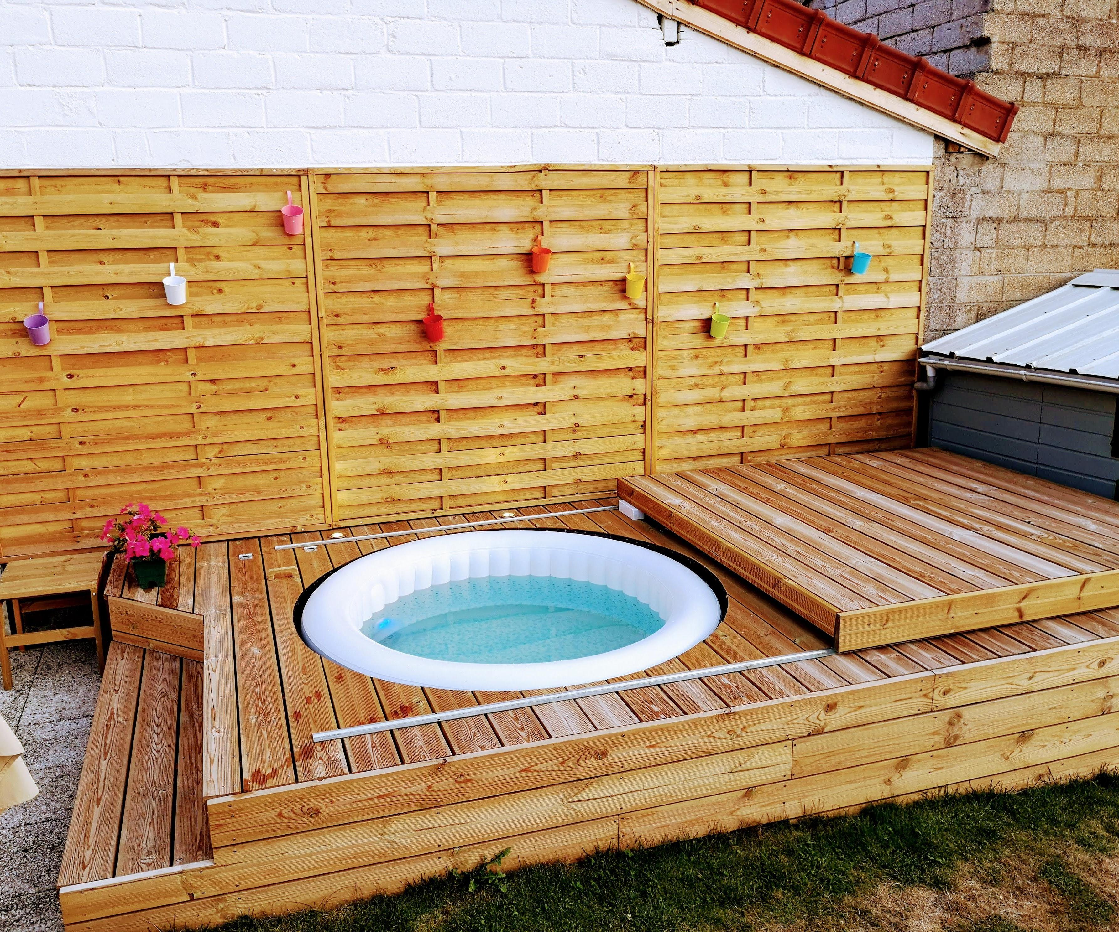Make a Floating Deck for an Inflatable SPA, With a Motorized Cover.