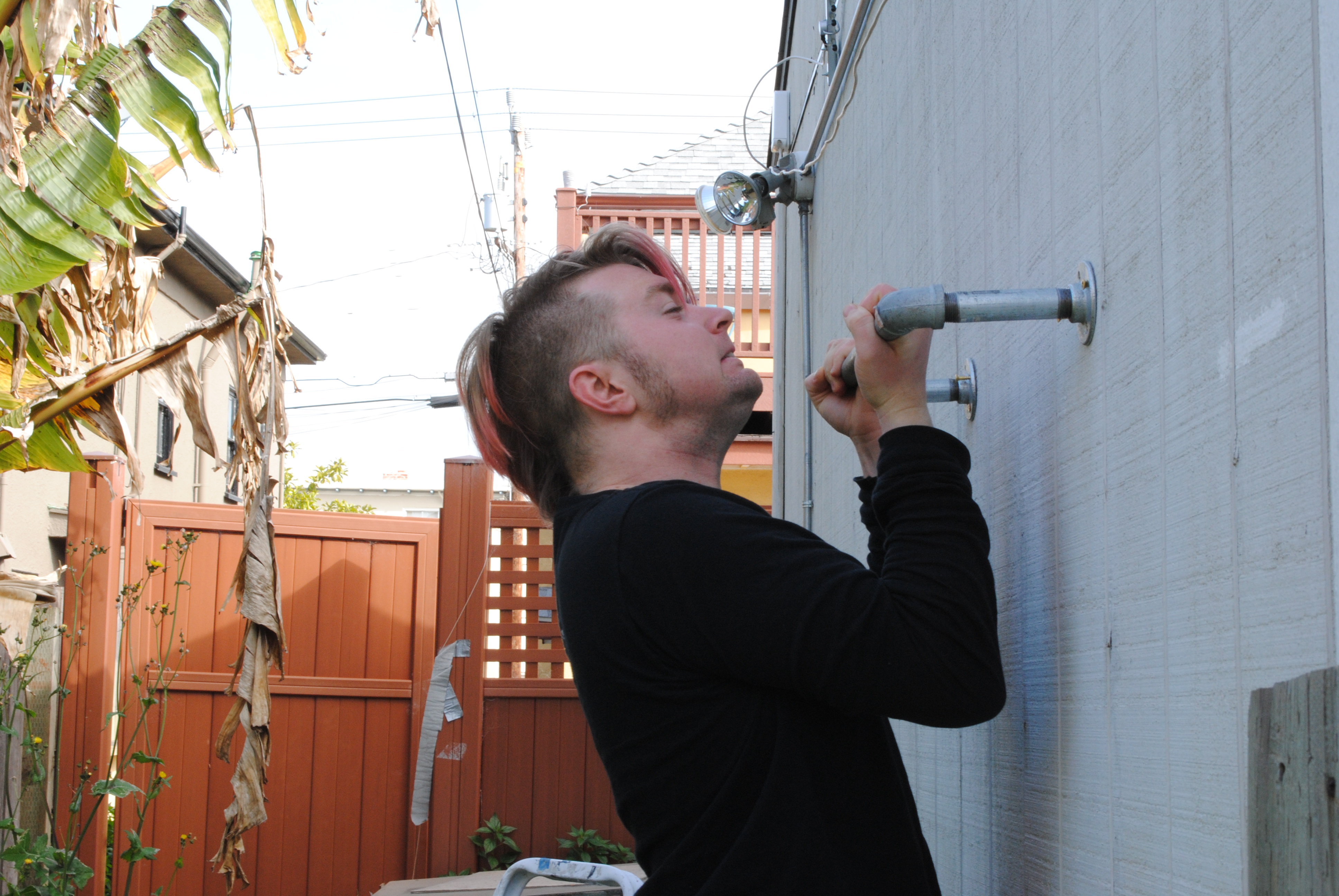 Outdoor Pull-Up Bar