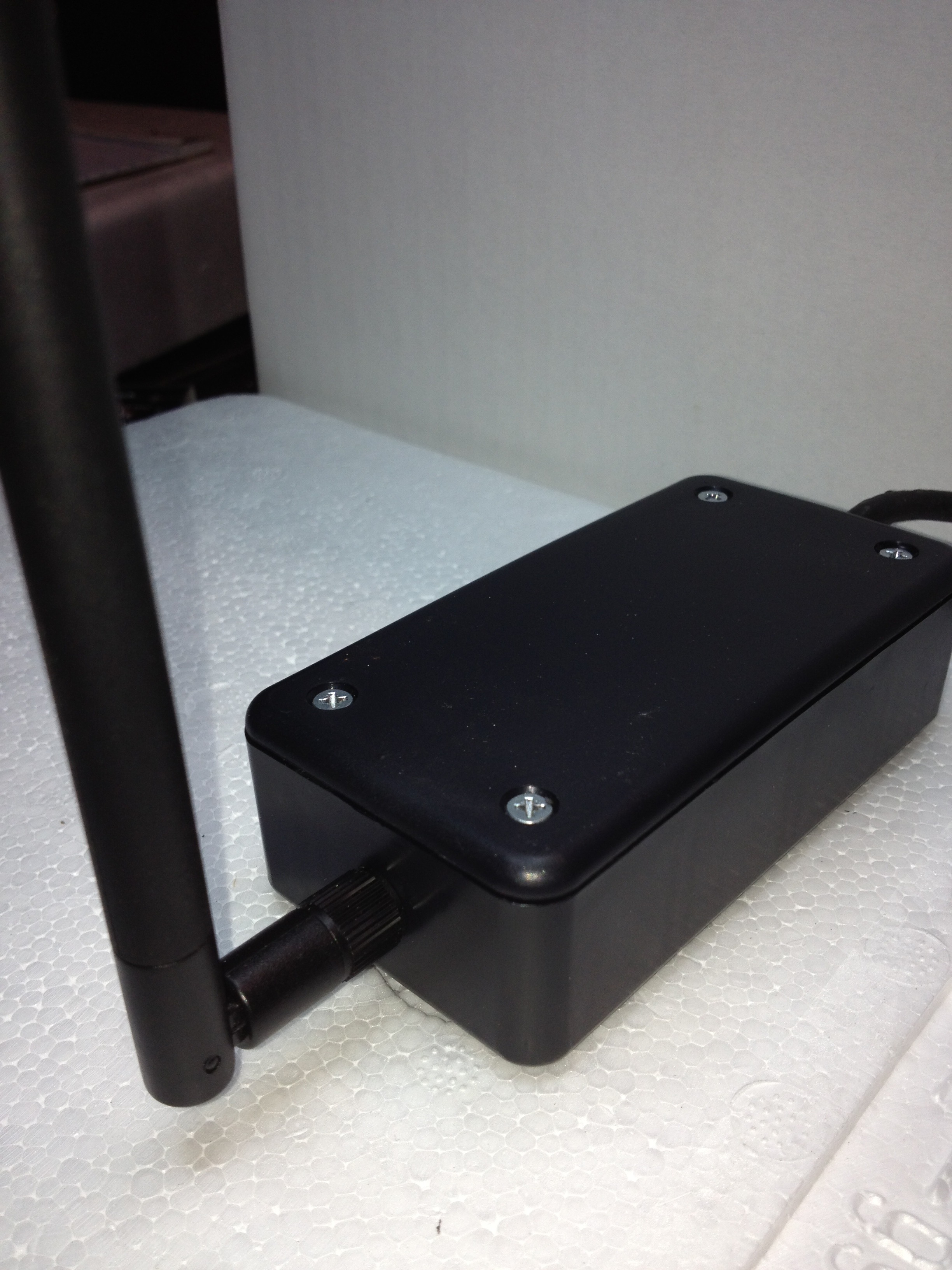 Mobile wifi antenna