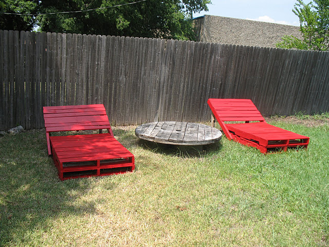 Pallet Garden Loungers