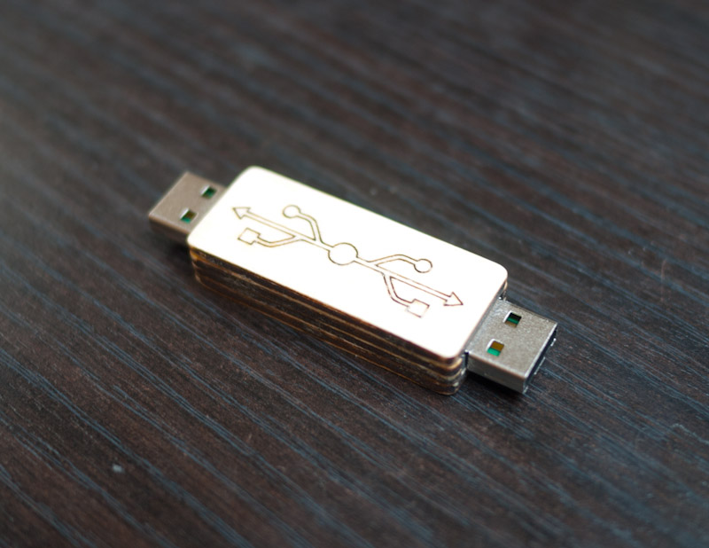 Double-ended USB flash drive
