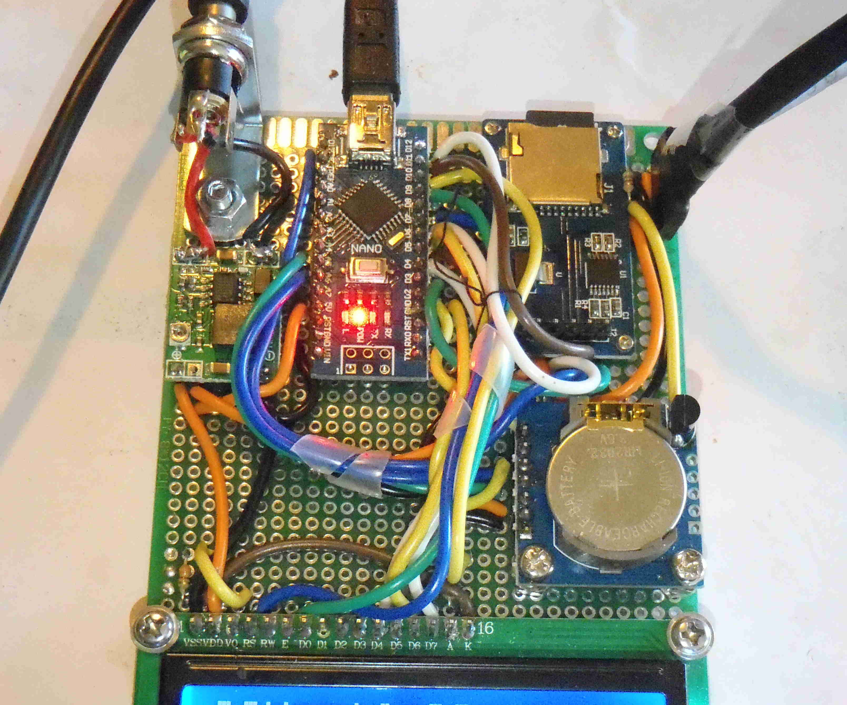 DIY Logging Thermometer With 2 Sensors