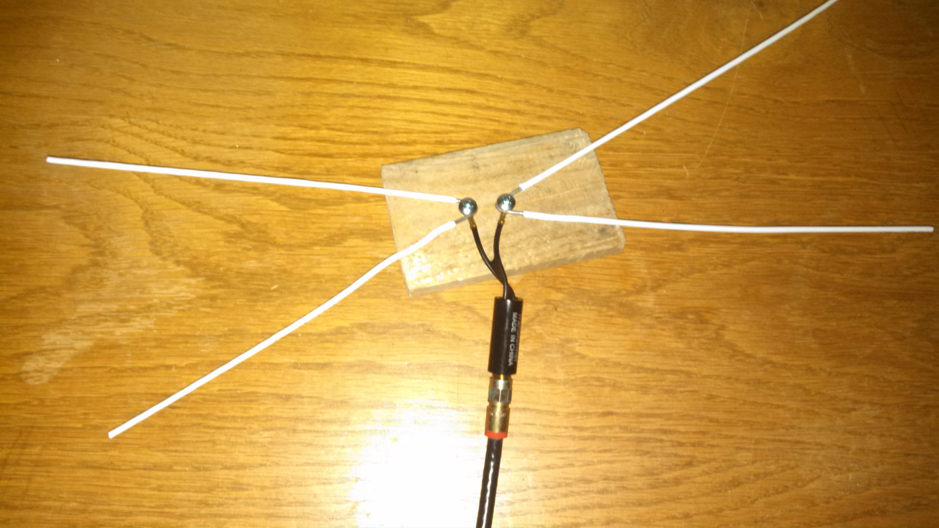 4 Quick, Makeshift HDTV Antennas