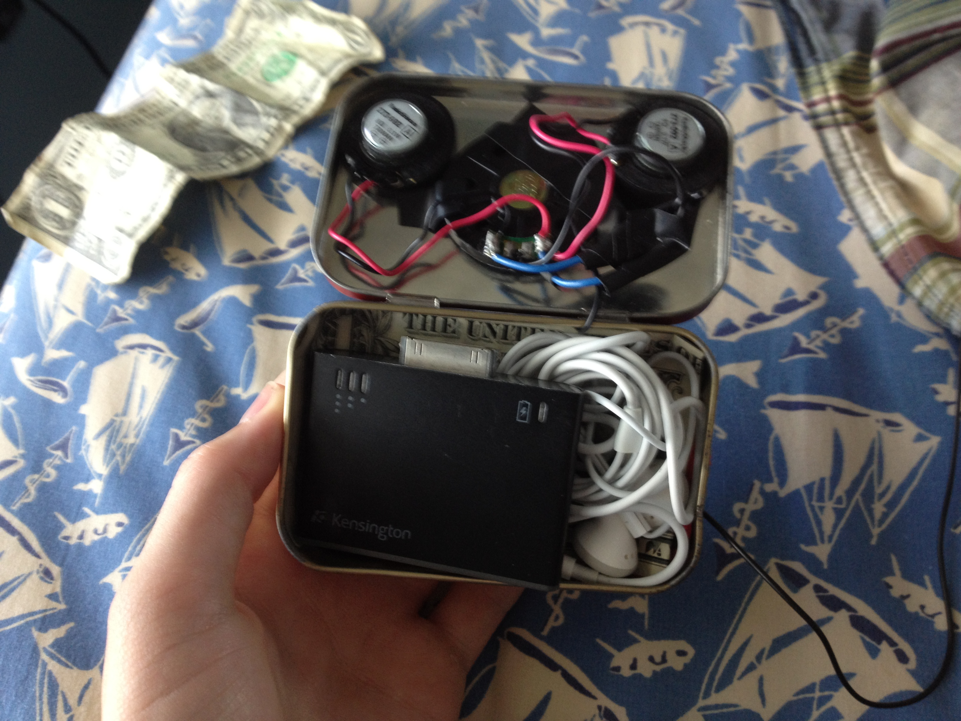 Altoids triple speaker system and case to hold stuff