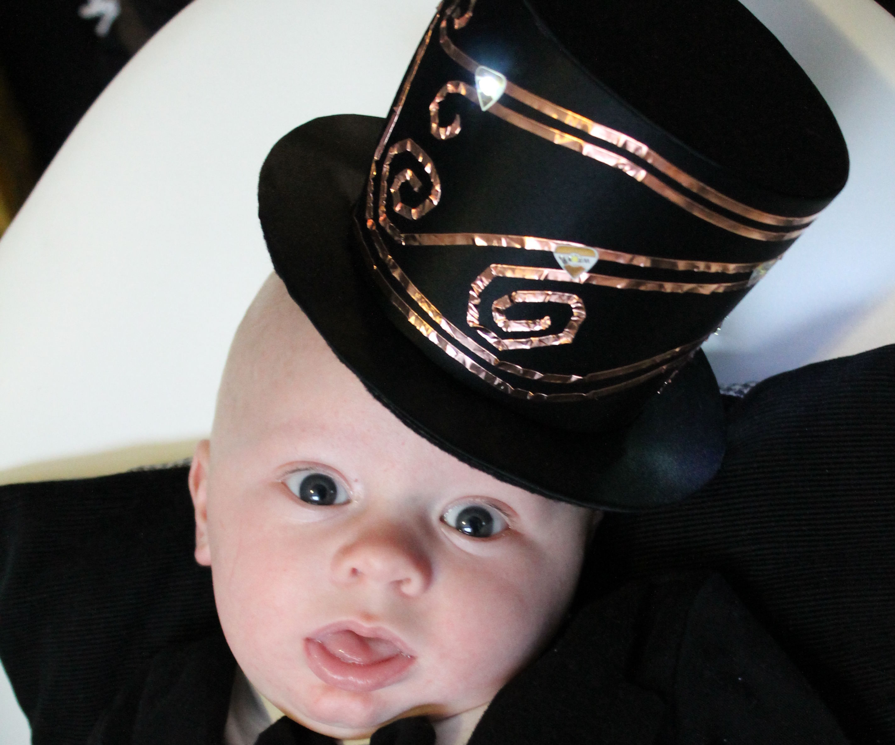 Sound-reactive LED Tiny Top Hat