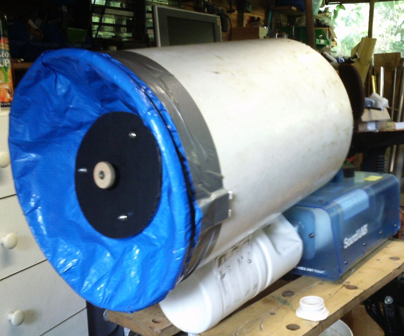 Large vortex cannon with fitted smoke machine