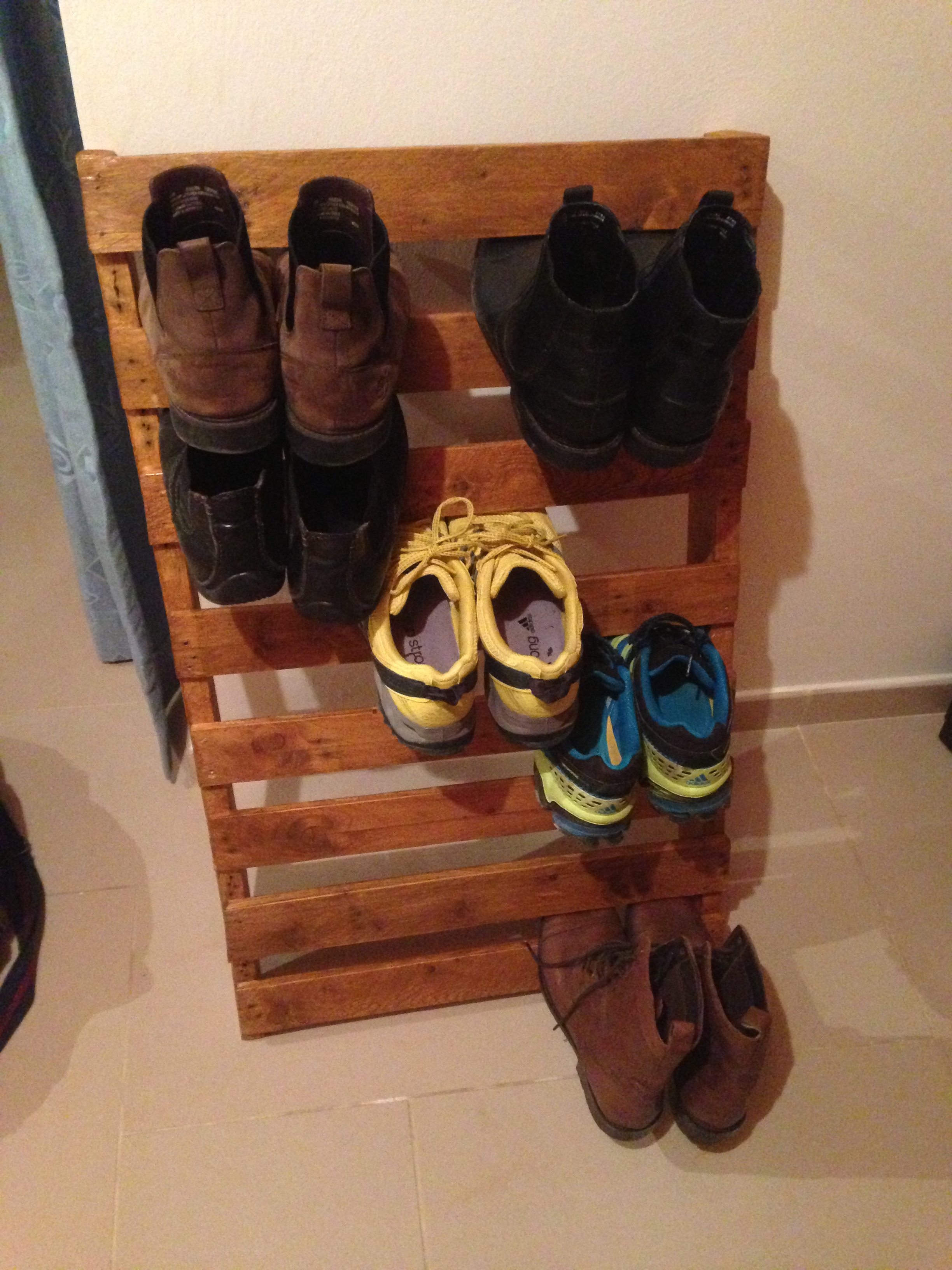 Easy Shoe Rack Made From Pallets for My Attic