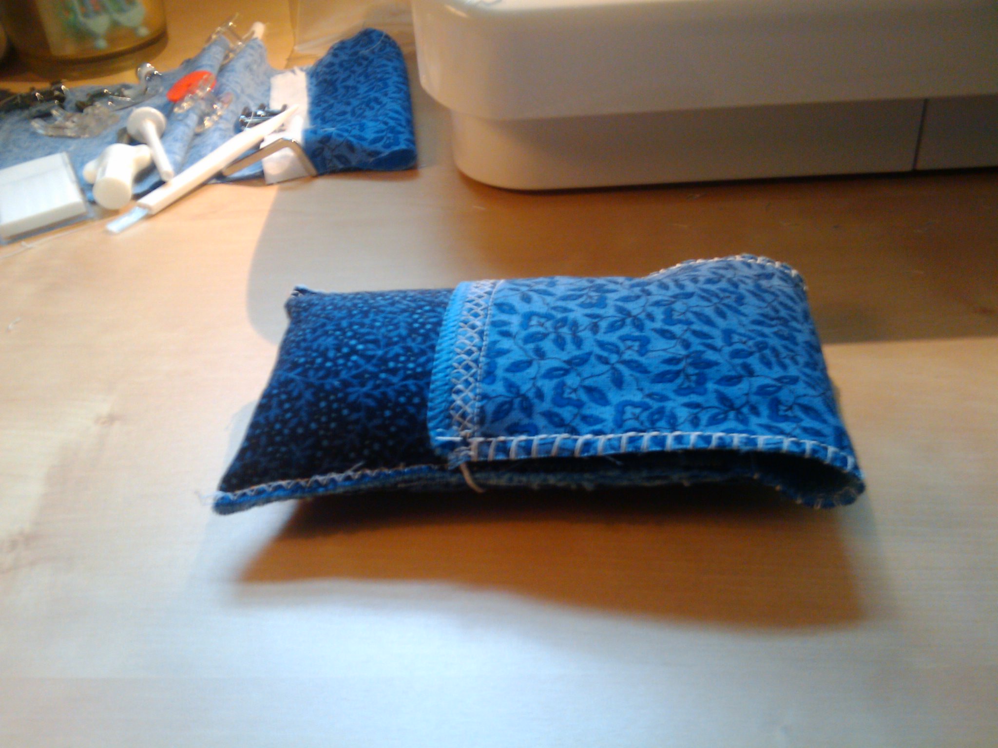 Microfiber lined phone case