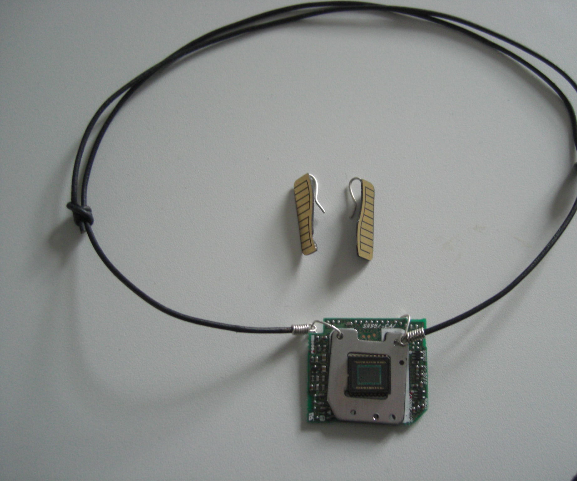Reusing Old Camera Parts for Jewelry