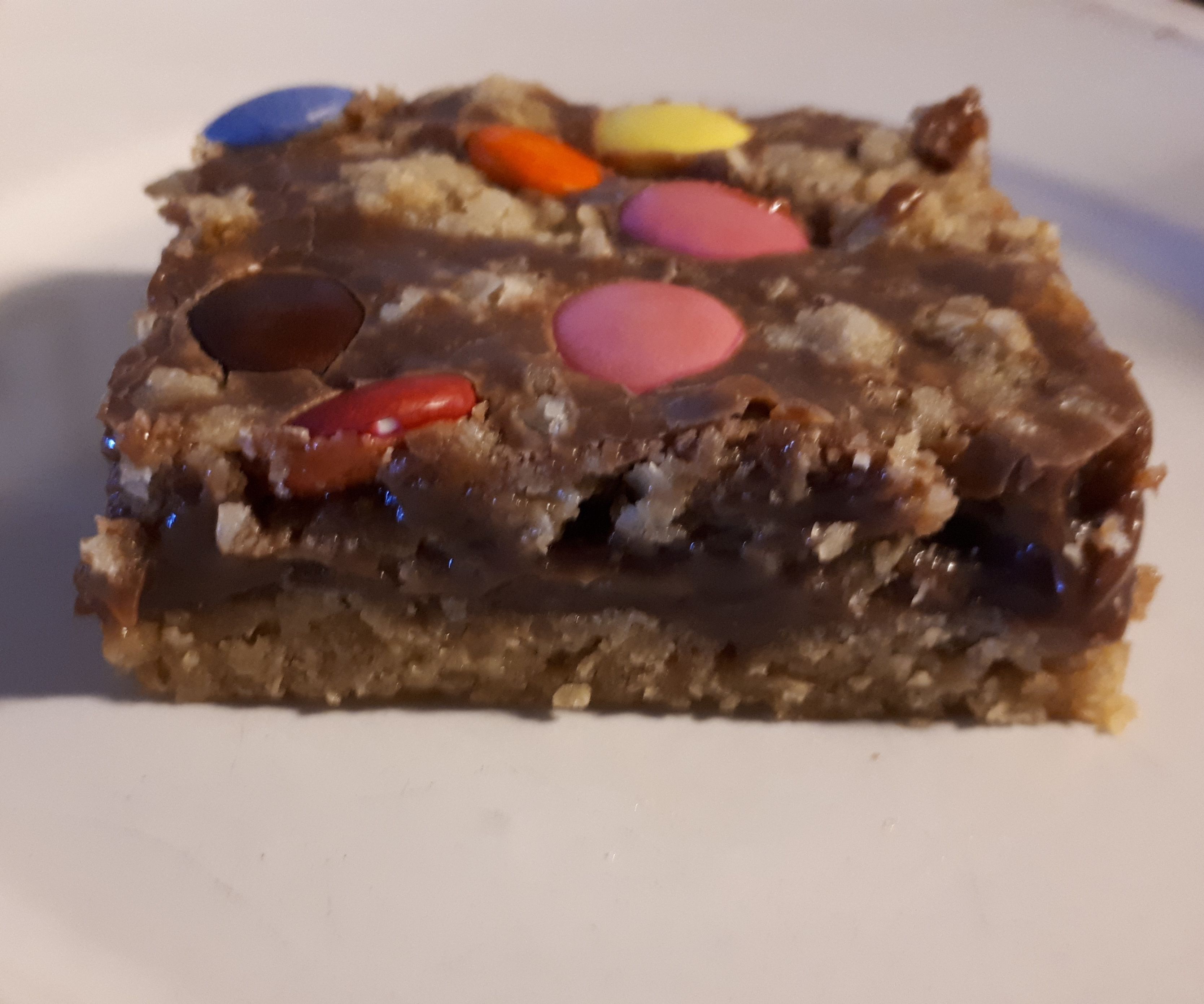 Smartie Fudge Filled Bars