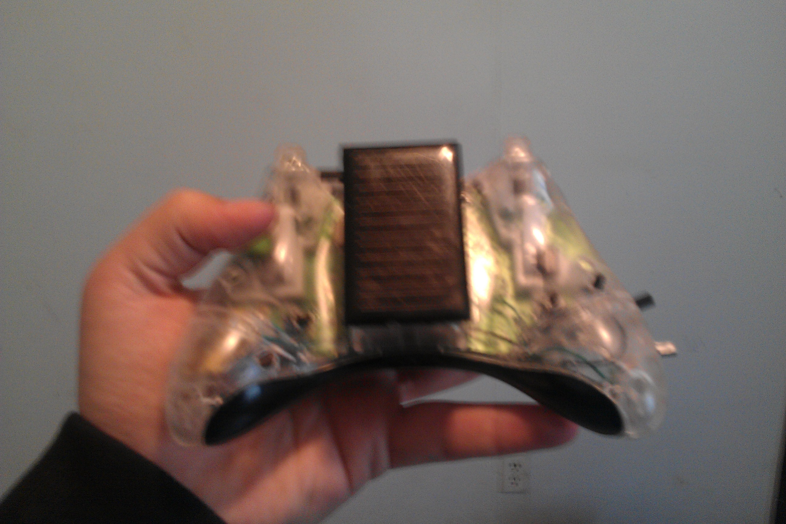 make a solar rechargeable xbox 360 controller.