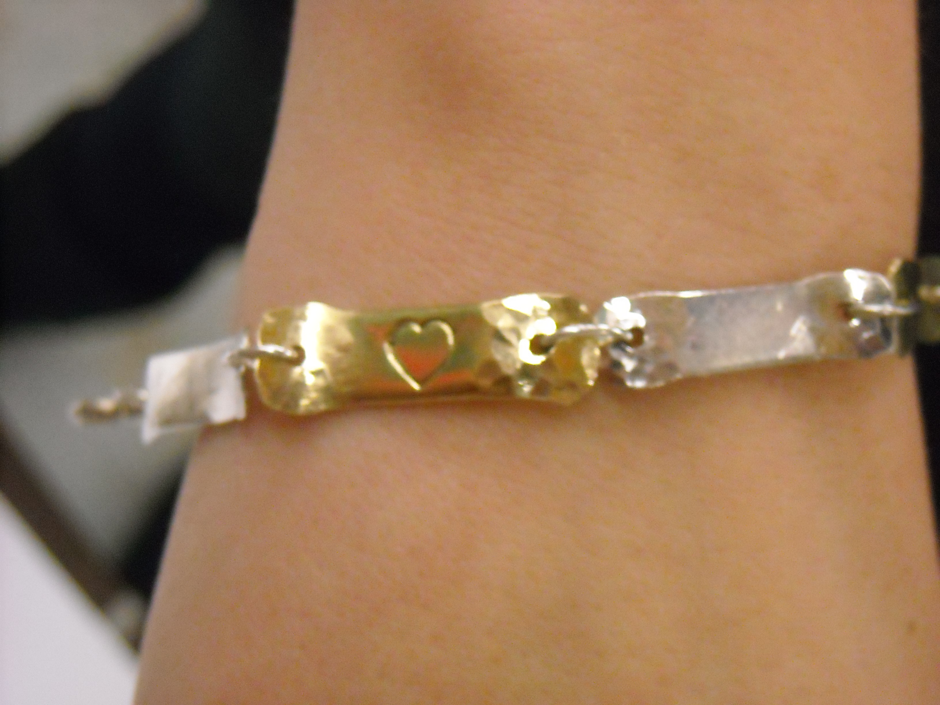 Easy Valentines Bracelet