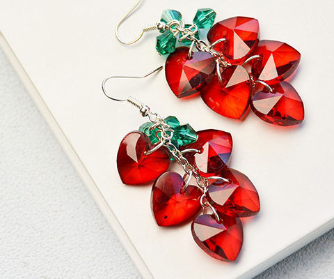 Beebeecraft Tutorials on How to Make Red Crystal Heart Shape Earrings