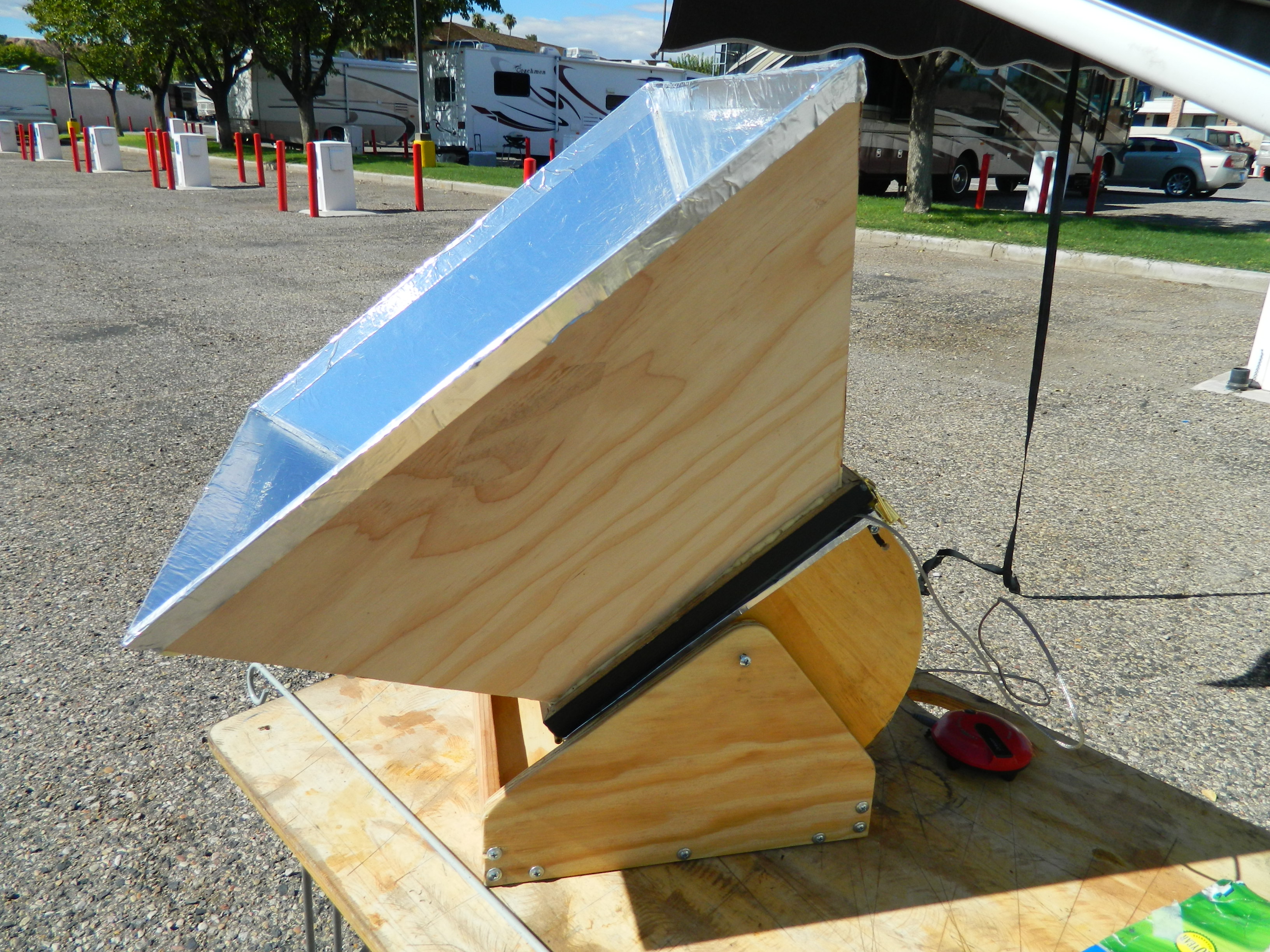 "The Solar Baby" Solar Oven, Cooker.