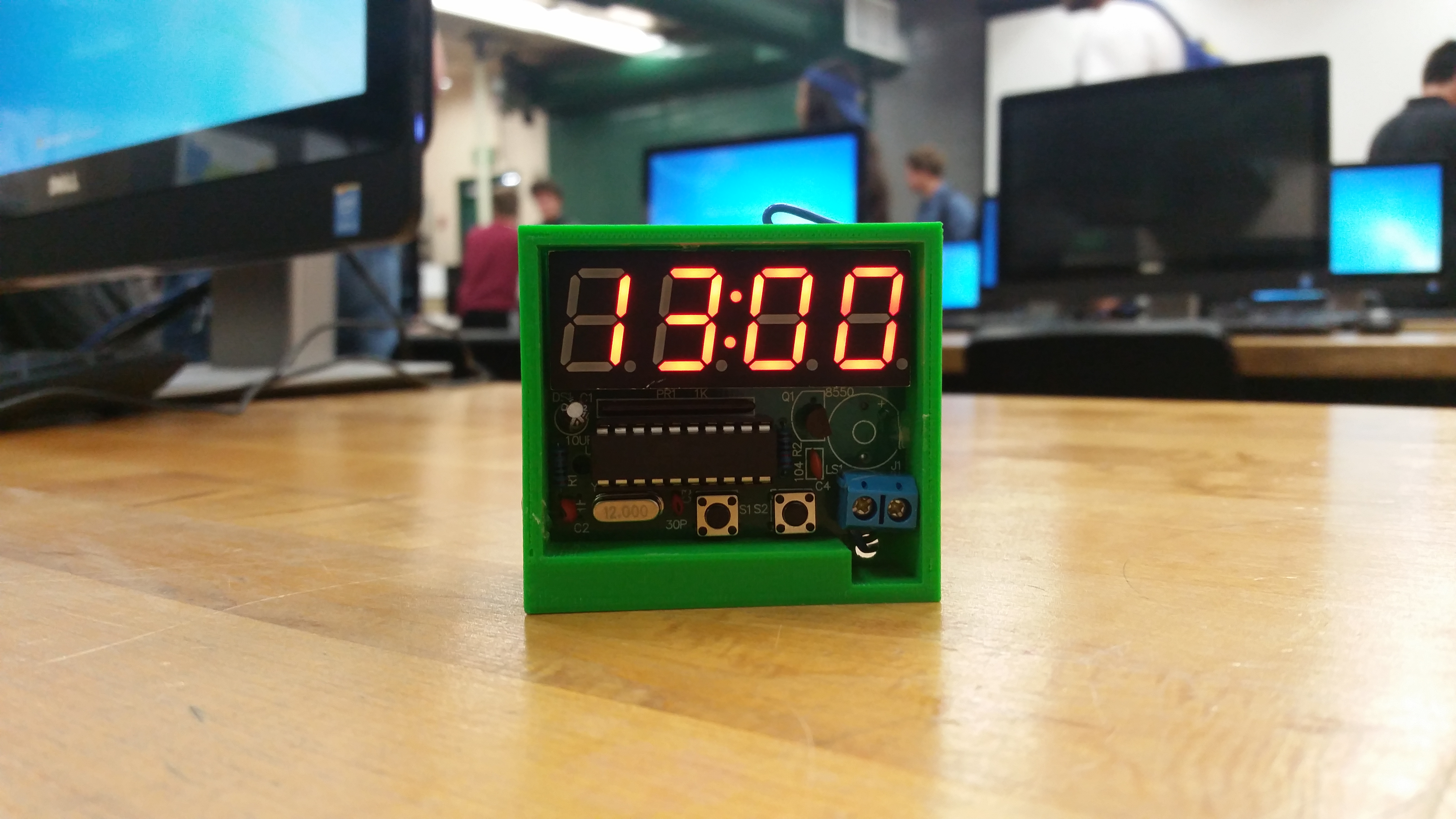 C51 4-Bit Clock