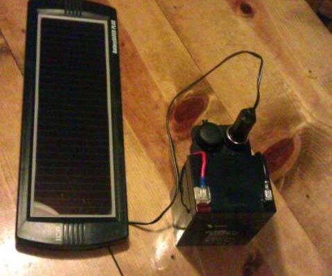 Simple Recycled / Re-purposed Solar Phone Charger