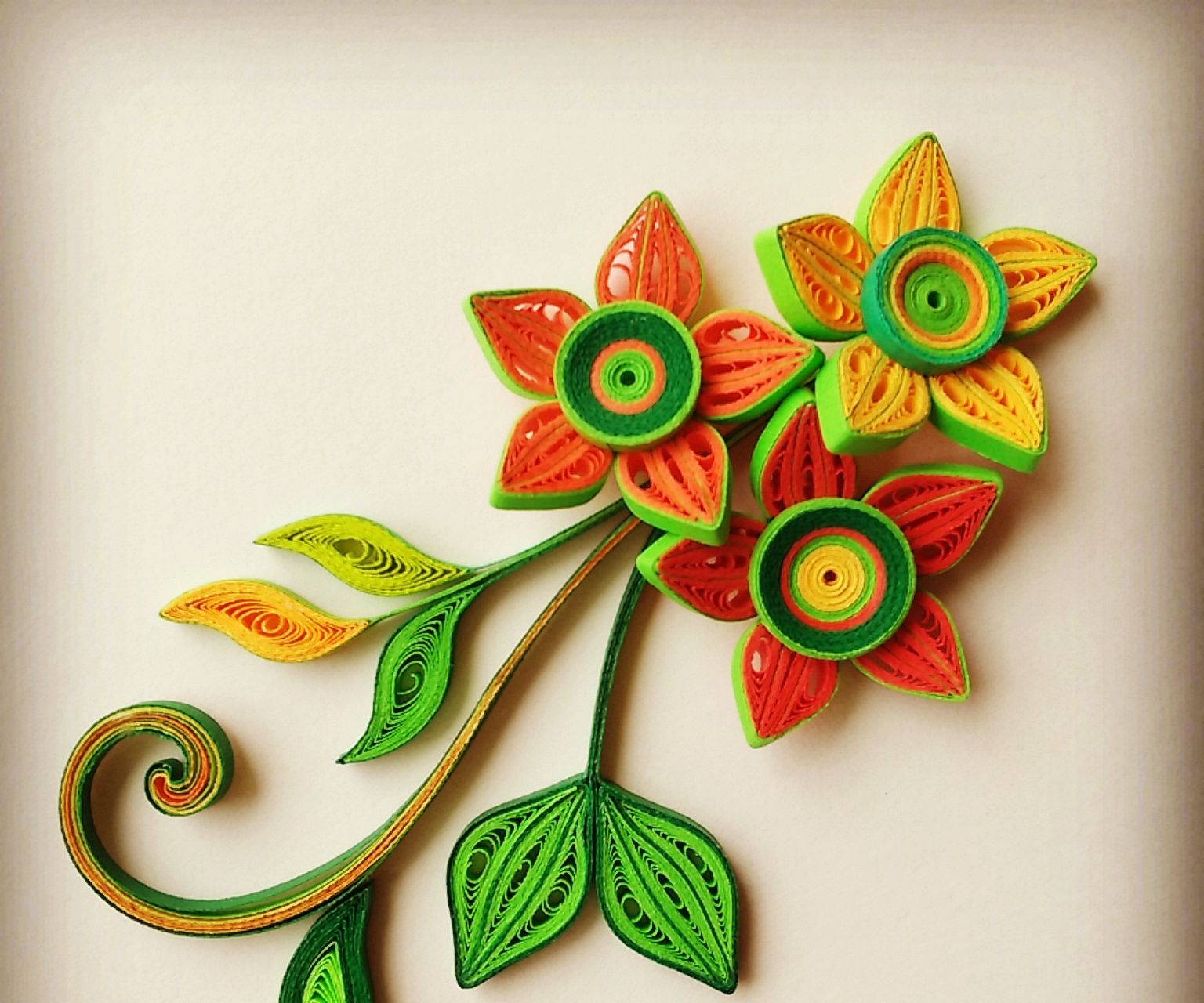 Gorgeous 3D Quilled Flowers and Leaves From Scratch! 