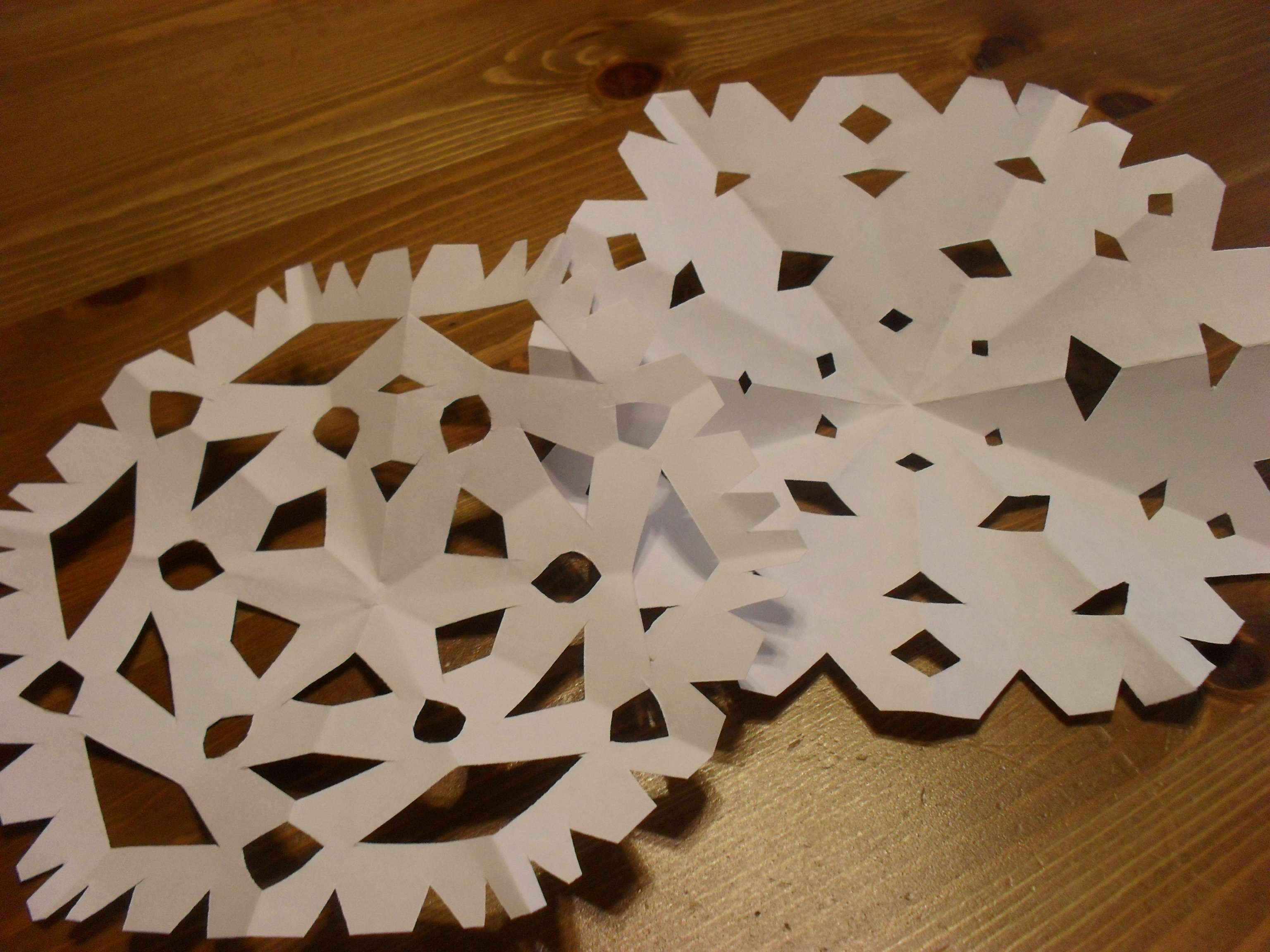 How to Make Paper Snowflakes!