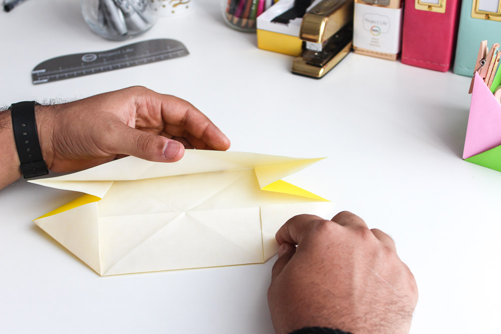 origami-canasta-portalapices-tutorial-diy-como-hacerlo-papel-facil-sencillo-pichon-santo-domingo-clases-22.jpg