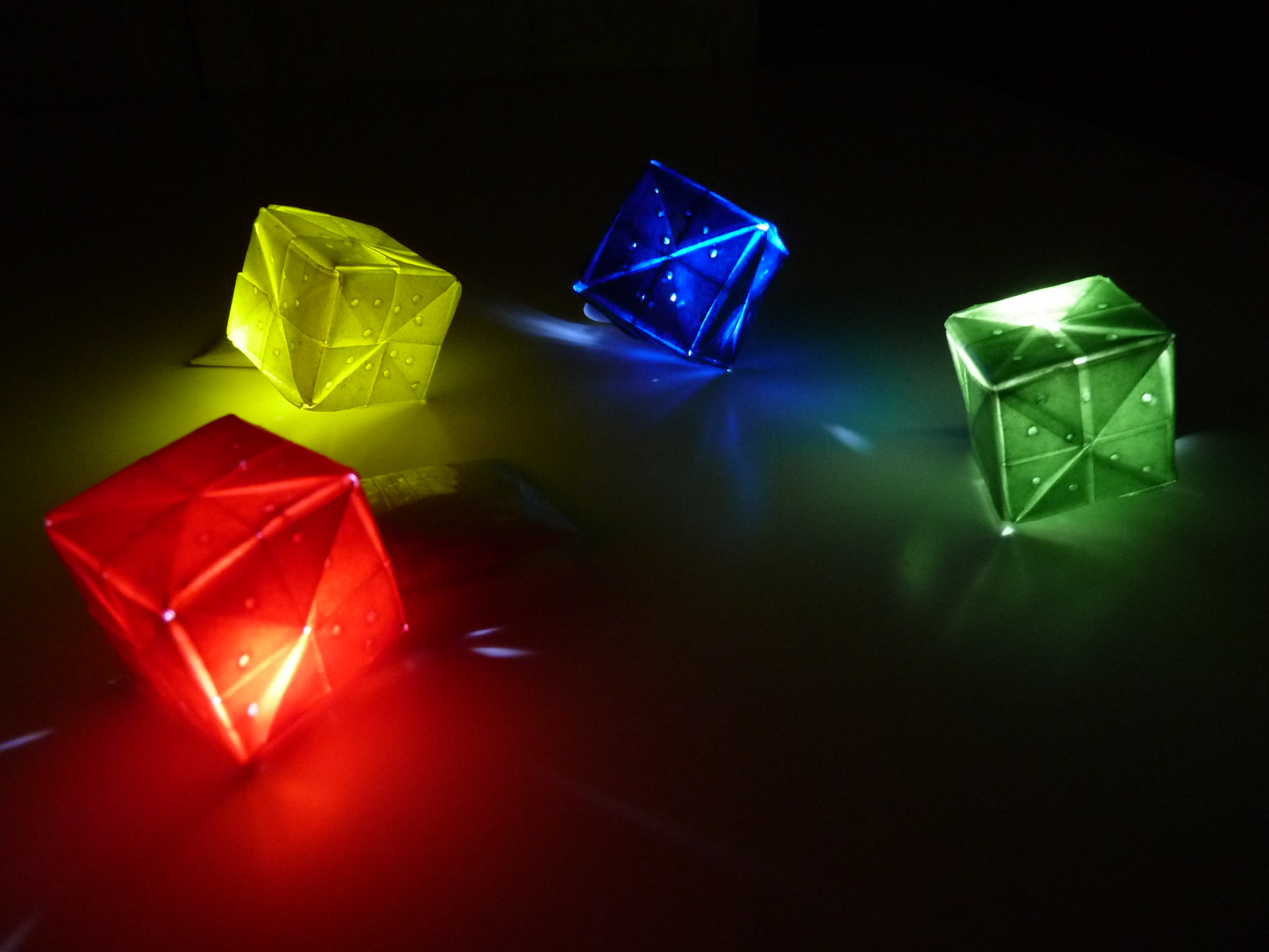 Sparkly Origami LED Cubes