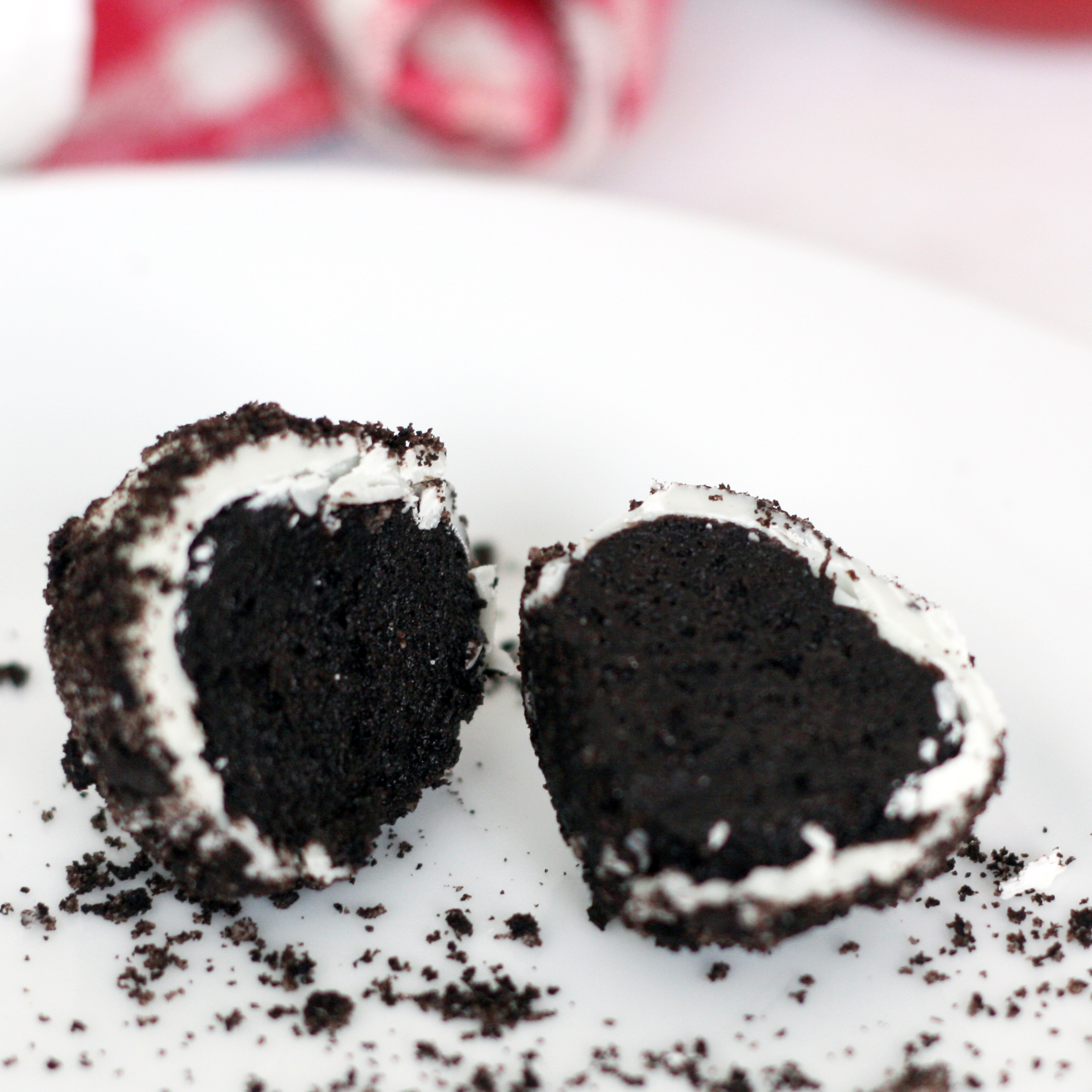 Oreo Truffle Bombs