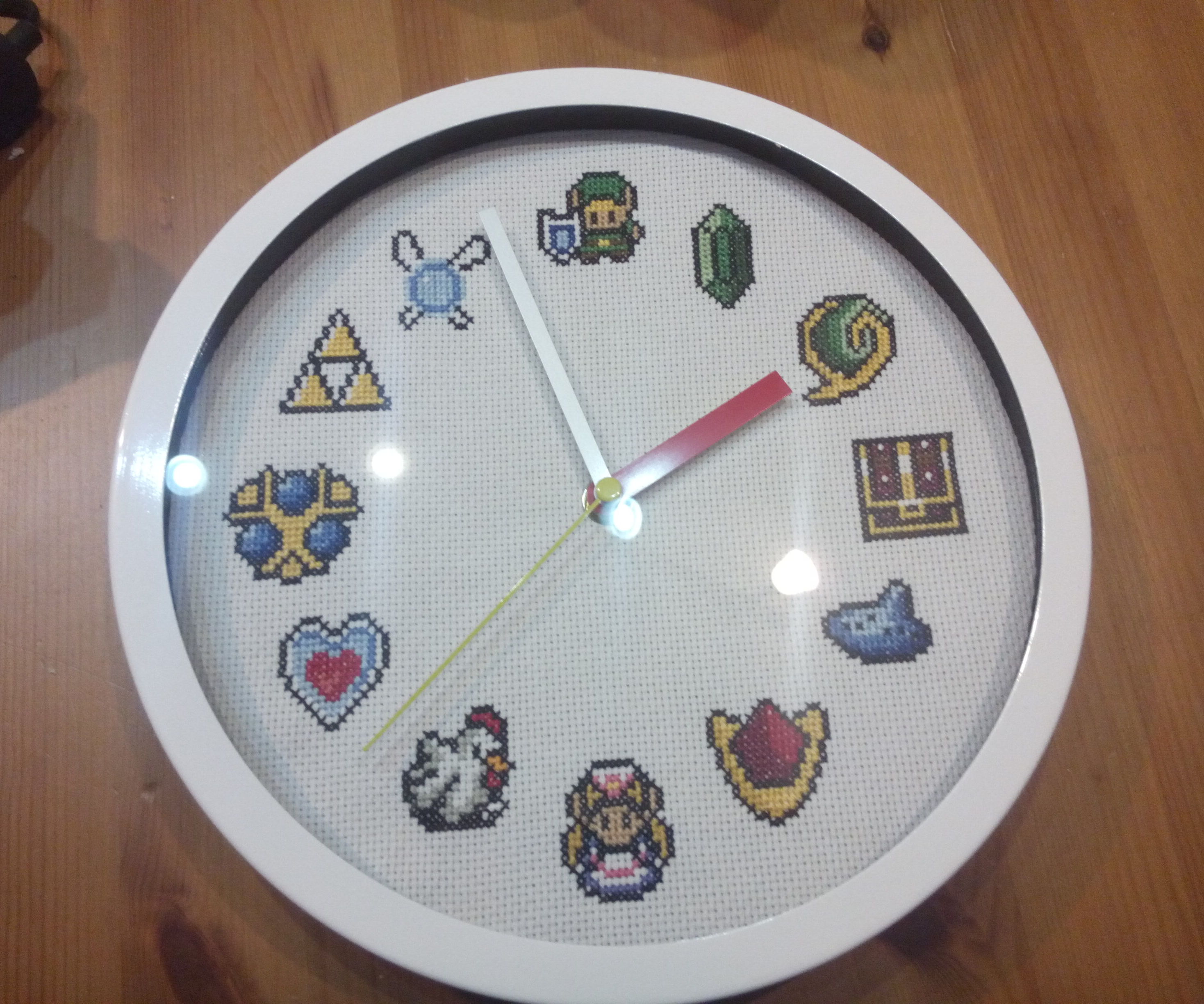 Zelda cross stitch clock + pattern