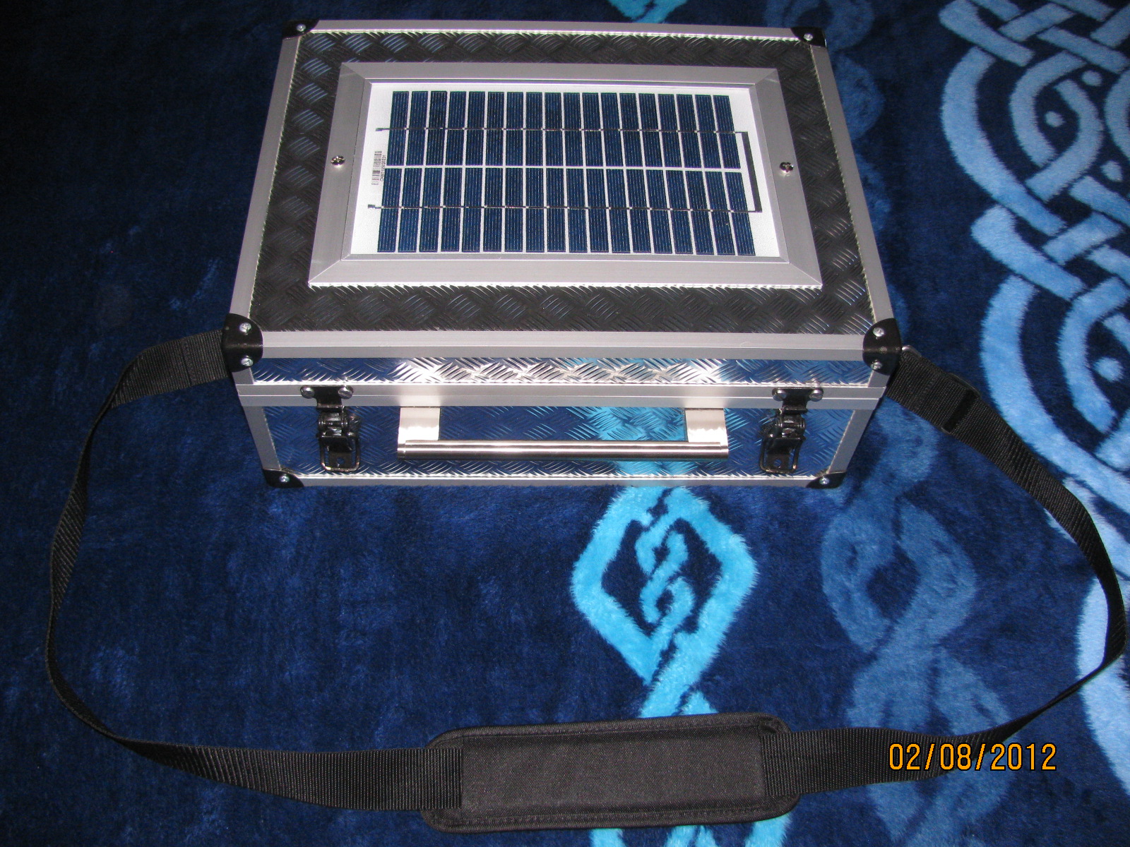 SOLAR GADGET BOX