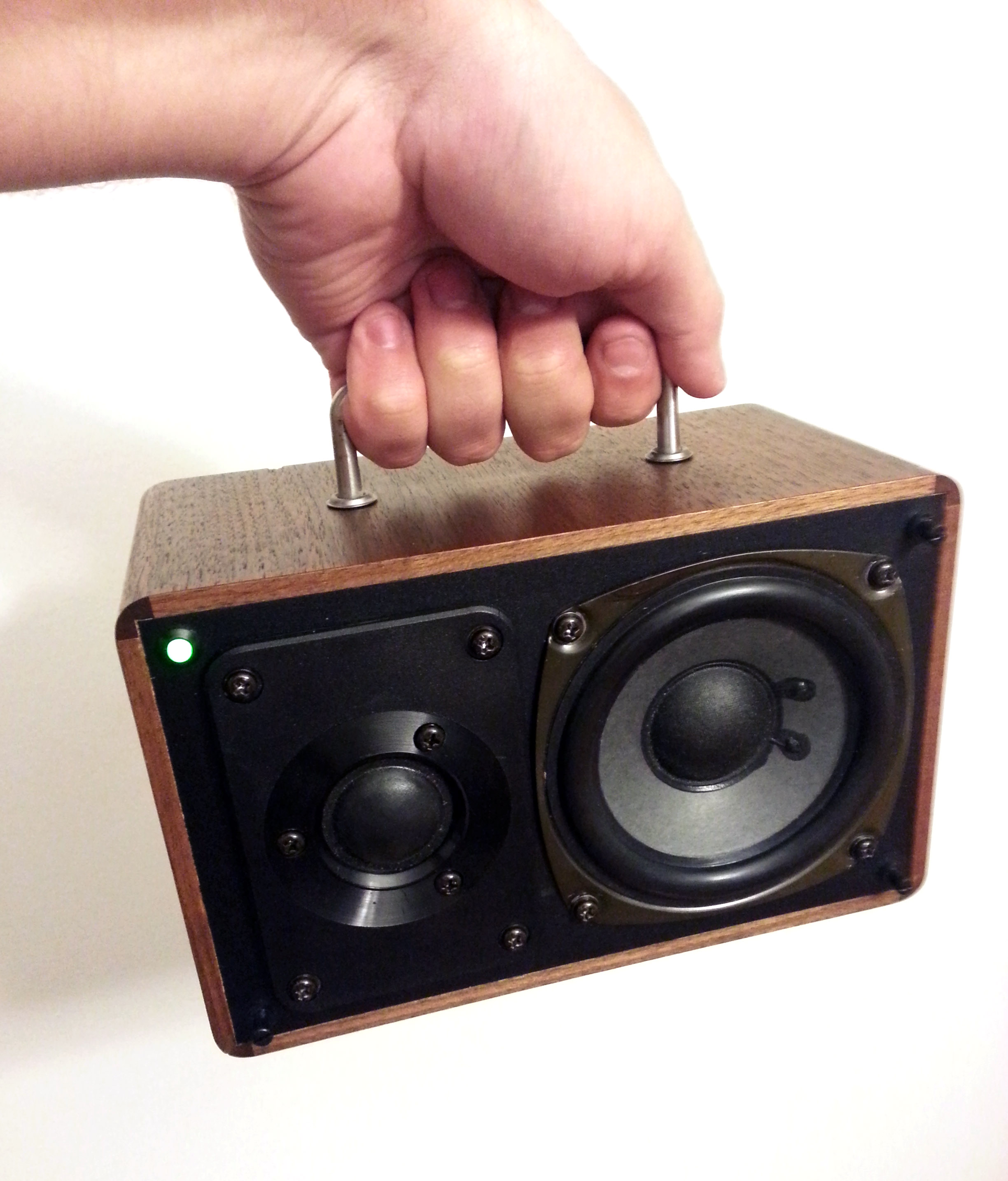 Portable Retro Hi-Fi Speaker