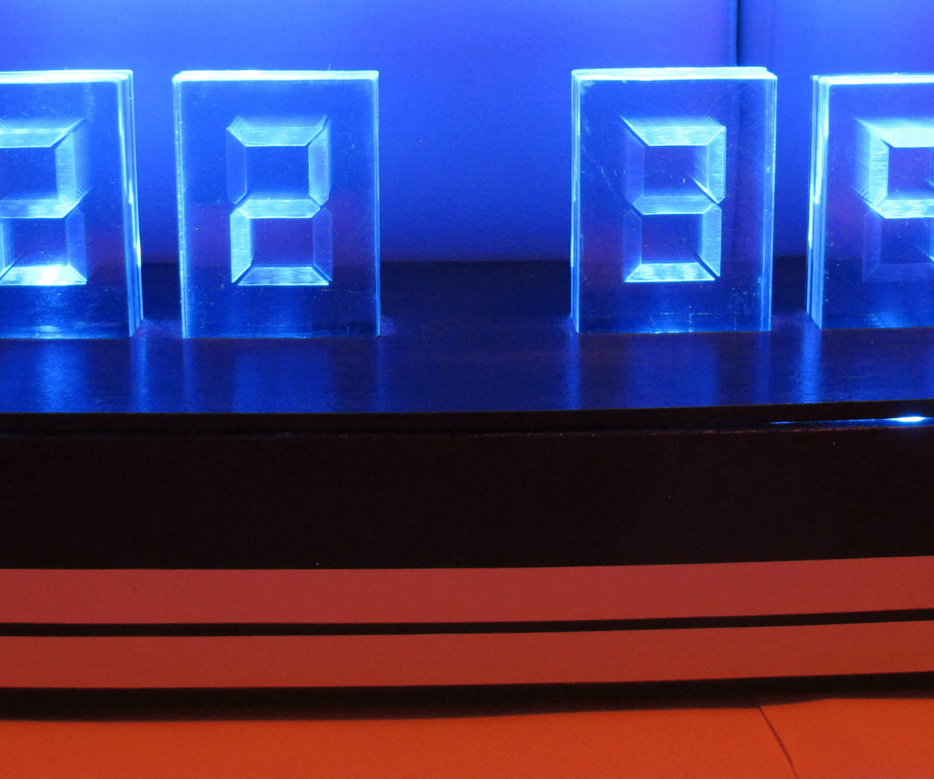 PlexiClock