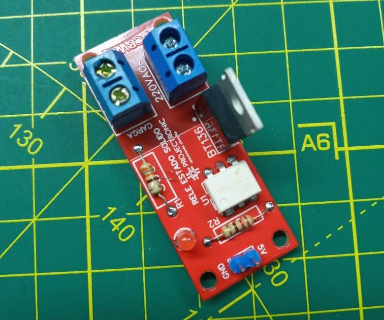 SOLID STATE RELAY WITH TRIAC