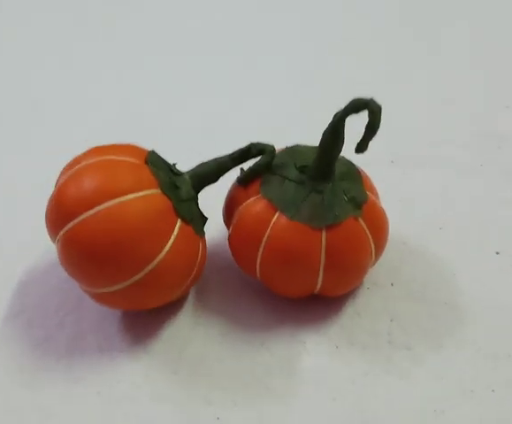 Quick and Cute Mini Pumpkin Decoratives