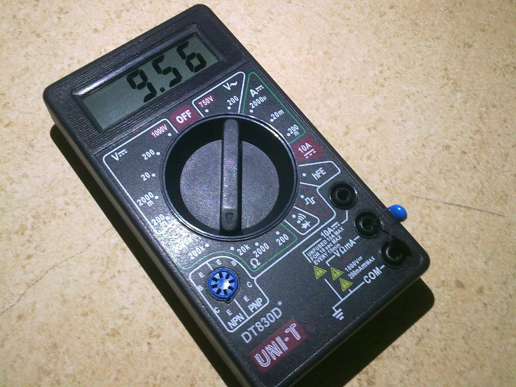 Build the Simplest Digital Thermometer!